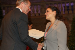 Verleihung " Wolfgang Schüssel Preis" durch die Internationale Salzburg Association im Festspielhaus Salzburg
Salzburger Festspiele 2018
Foto: Franz Neumayr    17..8.2018
Im Bild bei der Preisüberreichung v.l. Wilfried Haslauer und Cecilia Bartoli