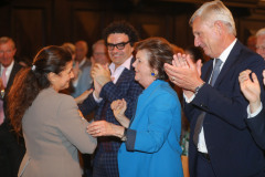 Verleihung " Wolfgang Schüssel Preis" durch die Internationale Salzburg Association im Festspielhaus Salzburg
Salzburger Festspiele 2018
Foto: Franz Neumayr    17..8.2018
Standing Ovations für Cecilia Bartoli mit Rolando Villazon, Helga Rabl Stadler und Harald Preuner