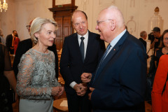 Verleihung des Wolfgang Schüssel Preis an Musikerin Anne Sophie Mutter in der Residenz Salzburg
Mit EU Präsidentin Ursula van der Leyen
Foto: Franz Neumayr     19.9.2025